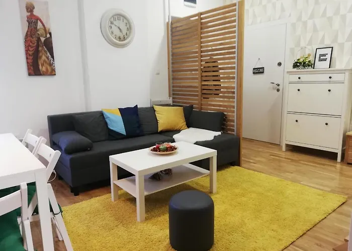The Best 2-Bedroom Central Belgrade Apt - Free Private Parking
