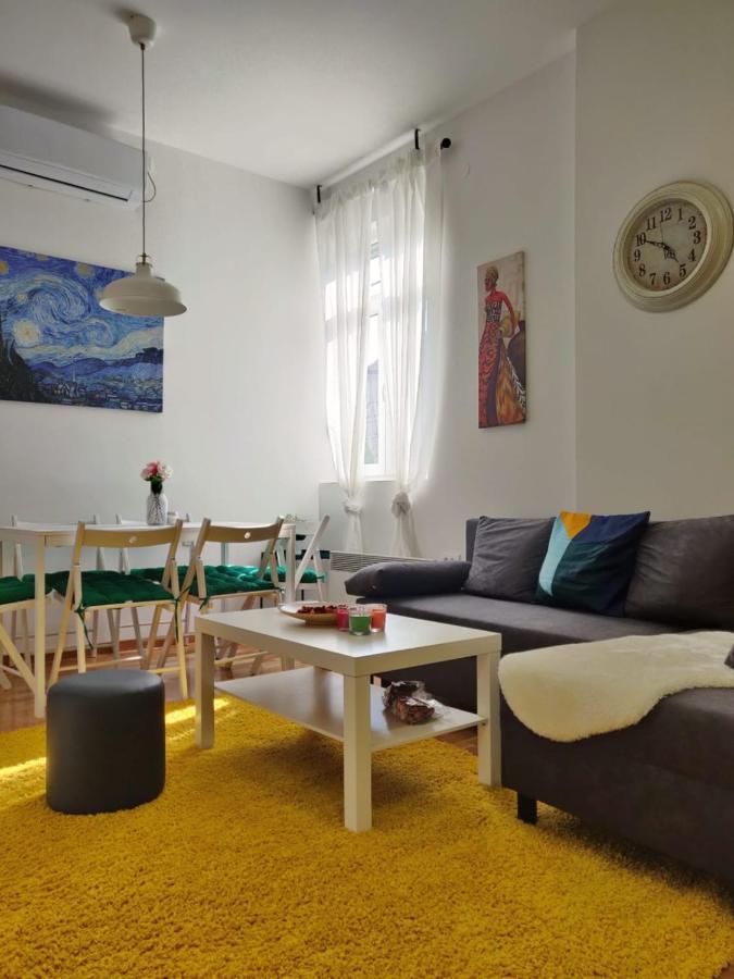 The 2-bedroom - Free Private Parking * Белград