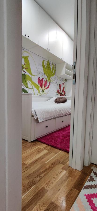The 2-bedroom - Free Private Parking Апартаменты Белград